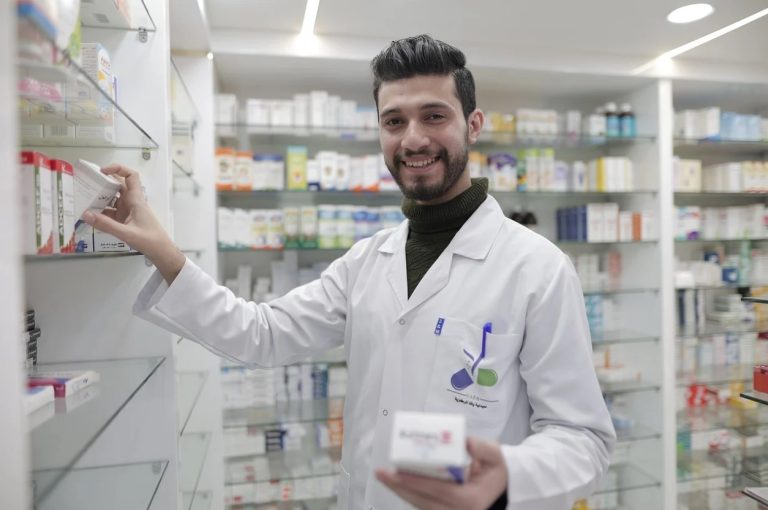 4 Key Skills Required to Become a Hospital Pharmacy Director